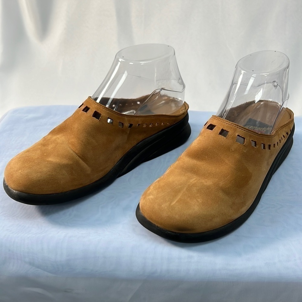 Aerosoles brown comfort clog moccasin size 7